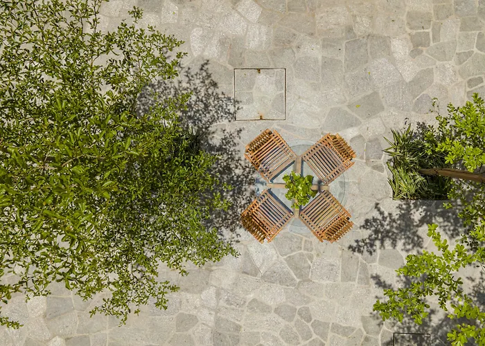 Pauli Boutique Hotel